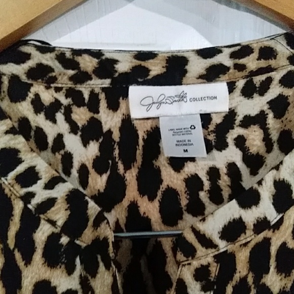 Short Sleeve blouse - Picture 5 of 8